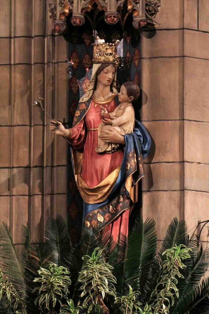 Photo of Mary Statue by Fr. Lew at SVF