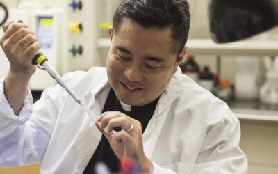 A Dominican Microbiologist on a Possible Coronavirus Treatment